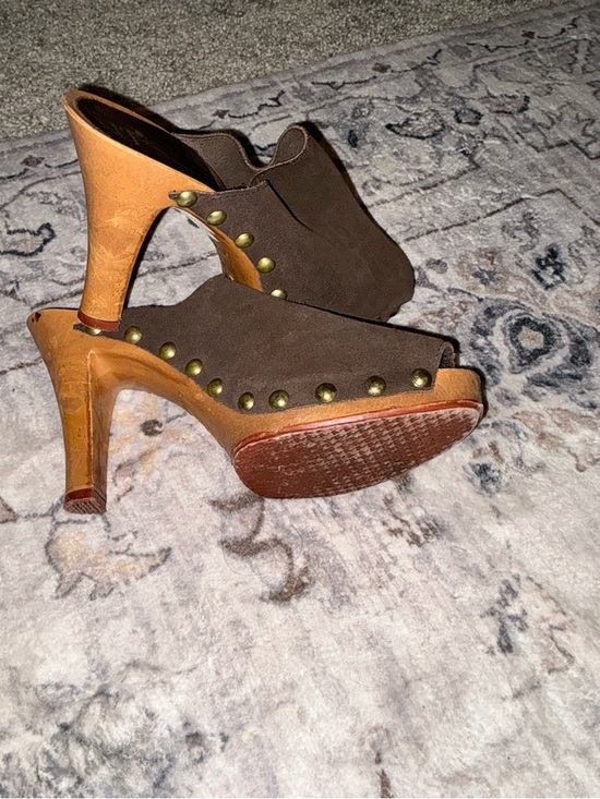 It’s happening Shoes - Y2K IT'S Happening Brown Suede Slip-On Clogs
